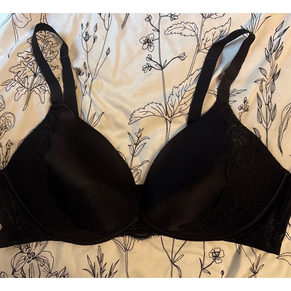 Ambrielle Full‎ Figure Black Lace Detail Wirefree Demi Cut Bra, Size 42D
